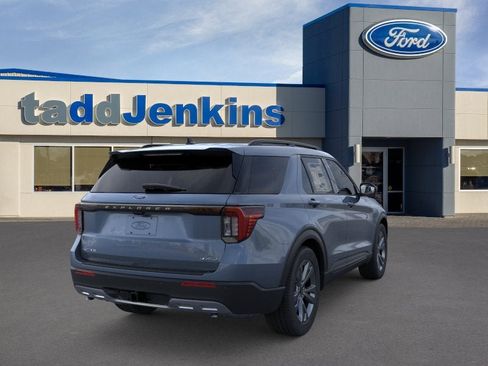 New 2026 Ford Explorer Active AWD/4WD image 8