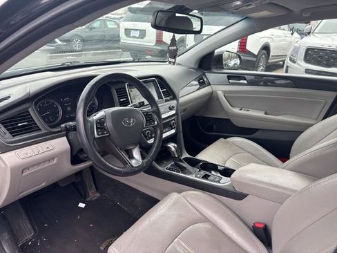 Used 2018 Hyundai Sonata Limited w/ Limited Ultimate Package 03 image 12