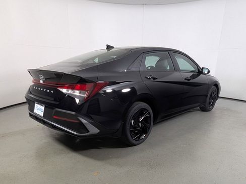 New 2026 Hyundai Elantra Sport image 7