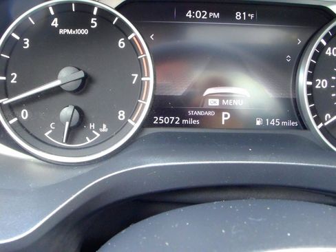 Used 2023 Nissan Rogue SL FWD image 9