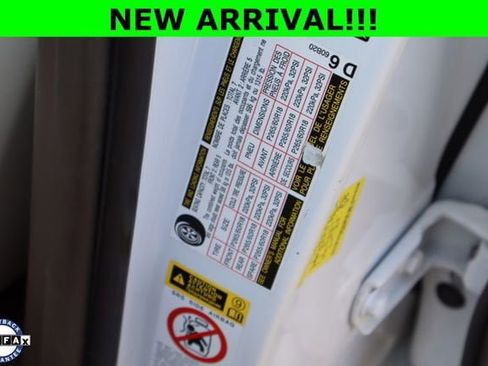 Used 2015 Lexus GX 460 w/ Premium Package AWD/4WD image 33