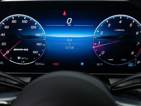 Used 2025 Mercedes-Benz GLC 43 AMG 4MATIC image 19