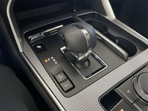 New 2025 MAZDA CX-70 Plug-In Hybrid w/ Premium Plus image 28