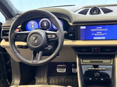New 2026 Porsche Macan Turbo Electric AWD/4WD image 20