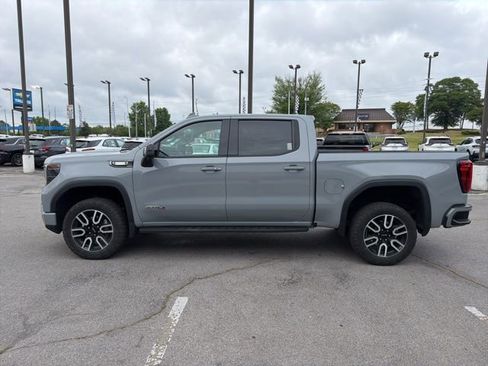 Used 2024 GMC Sierra 1500 AT4 w/ Technology Package AWD/4WD image 7