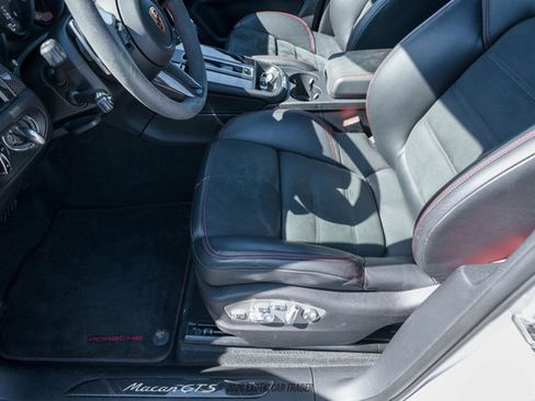 Used 2024 Porsche Macan GTS image 86