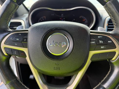 Used 2014 Jeep Grand Cherokee Overland image 14