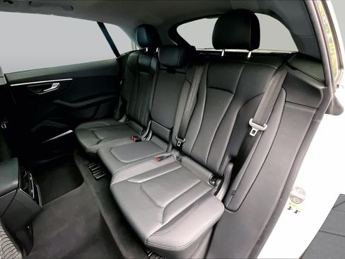 Used 2023 Audi Q8 Premium Plus w/ Premium Plus Package AWD/4WD image 21