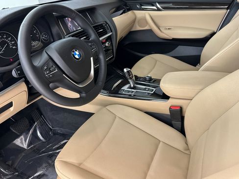 Used 2017 BMW X3 sDrive28i RWD image 4