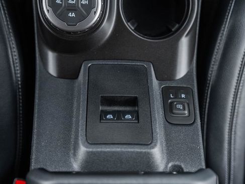 Certified 2021 Ford Bronco First Edition image 31