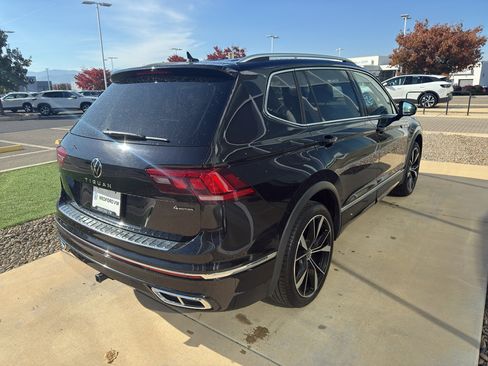 Used 2022 Volkswagen Tiguan SEL R-Line image 4