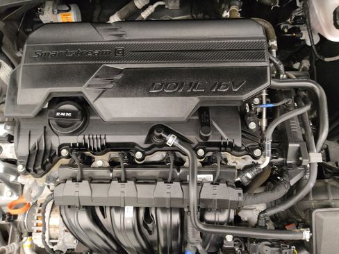 Used 2022 Hyundai Elantra SEL w/ Convenience Package image 30