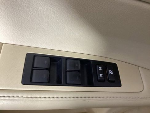 Used 2014 Lexus ES 300h image 18