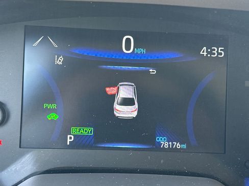 Used 2021 Toyota Corolla LE FWD image 28