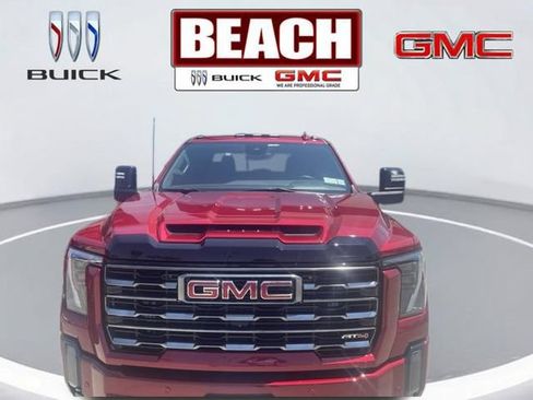 Used 2024 GMC Sierra 2500 AT4 w/ AT4 Preferred Package AWD/4WD image 2