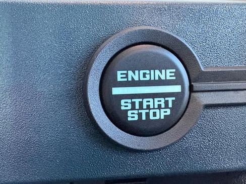 New 2025 Ford Bronco Heritage Edition image 12