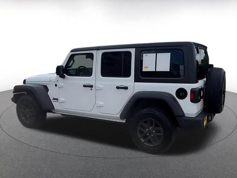 Used 2025 Jeep Wrangler Unlimited Sport AWD/4WD image 10