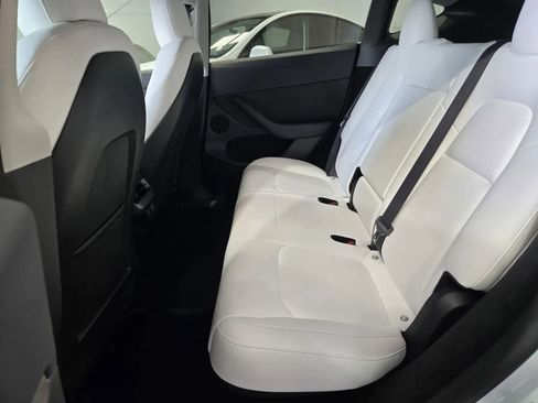 Used 2023 Tesla Model Y Long Range image 12