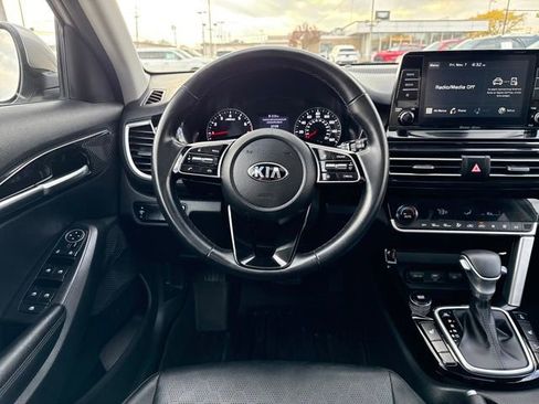 Used 2021 Kia Seltos EX image 15
