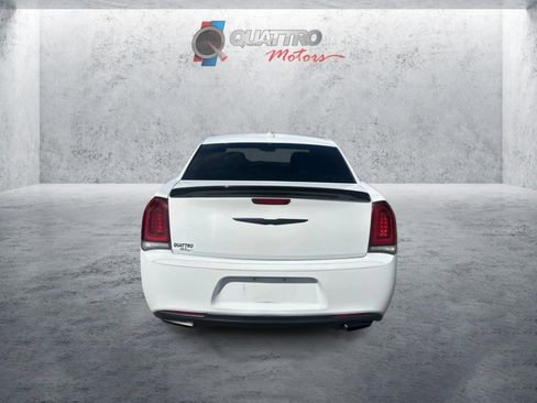 Used 2016 Chrysler 300 S image 4