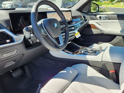 Used 2026 BMW X5 xDrive40i image 9