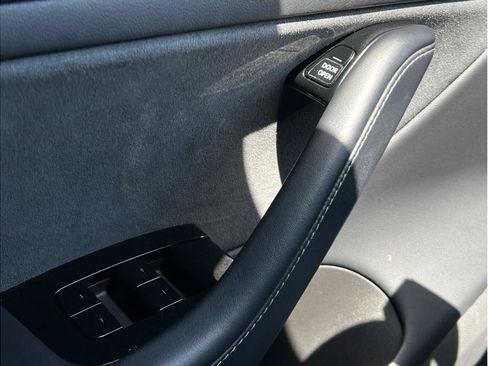 Used 2019 Tesla Model 3 RWD image 17