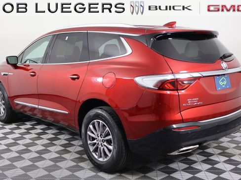 Certified 2023 Buick Enclave Essence image 5