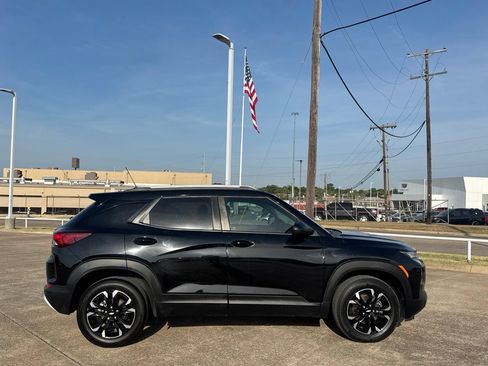 Used 2021 Chevrolet TrailBlazer LT w/ Convenience Package AWD/4WD image 26