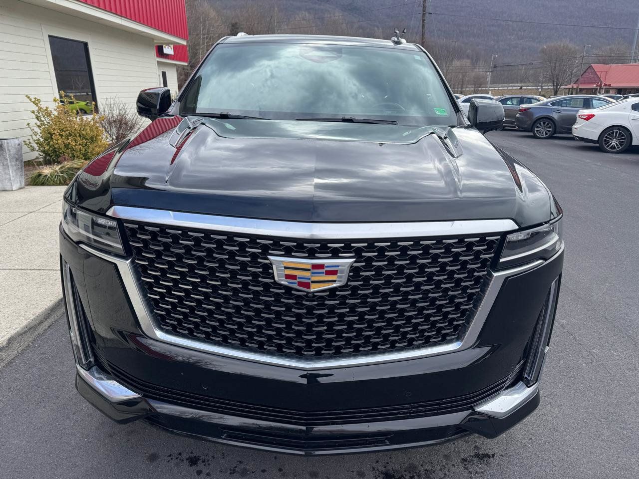 Used 2021 Cadillac Escalade Luxury AWD/4WD image 10