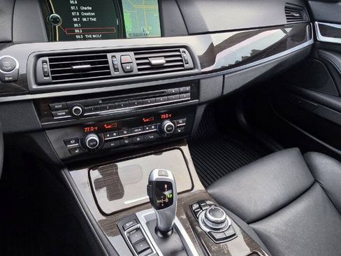Used 2012 BMW 528i xDrive Sedan AWD/4WD image 16