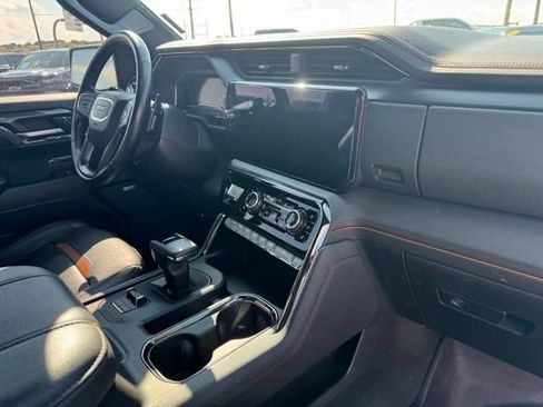 Used 2024 GMC Sierra 1500 AT4 w/ Technology Package AWD/4WD image 28