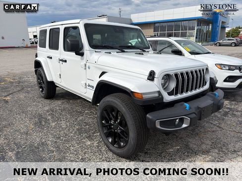 Used 2024 Jeep Wrangler Unlimited Sahara AWD/4WD image 1