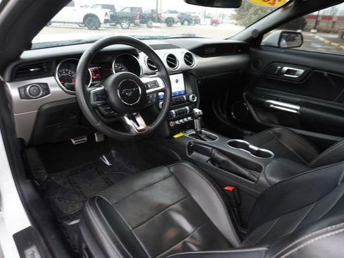 Used 2020 Ford Mustang Premium image 25