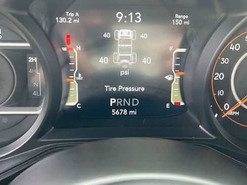 Used 2025 Jeep Wrangler Unlimited Sport AWD/4WD image 21