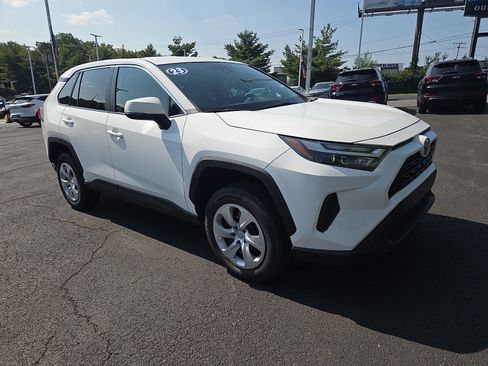 Used 2023 Toyota RAV4 LE AWD/4WD image 1