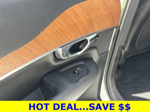 Used 2023 Volvo XC90 B6 Plus w/ Protection Package Premier AWD/4WD image 13