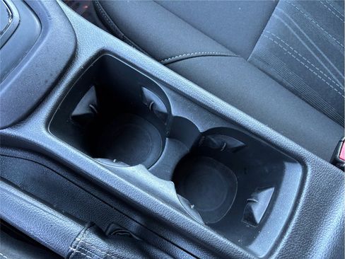 Used 2015 Ford Focus SE image 25