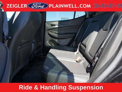 Used 2023 Buick Encore GX Essence w/ Experience Buick Package AWD/4WD image 12
