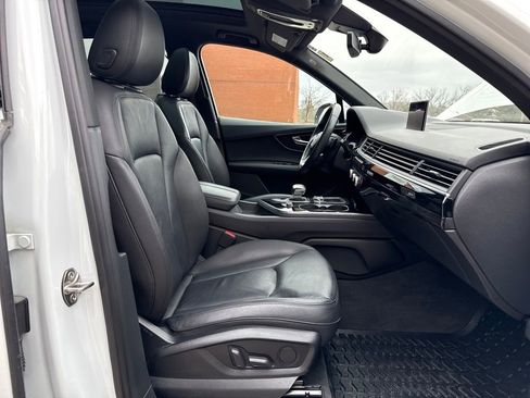 Used 2018 Audi Q7 3.0T Premium image 28
