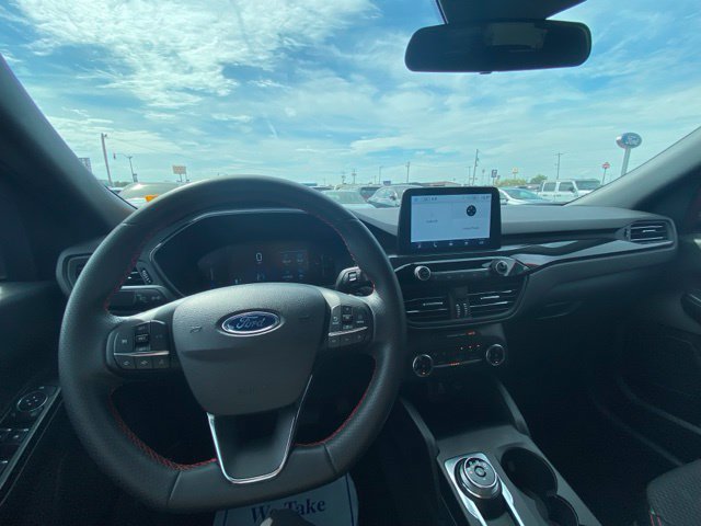 Used 2025 Ford Escape ST-Line FWD image 21
