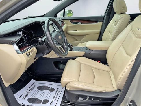 Used 2017 Cadillac XT5 Premium Luxury AWD/4WD image 14