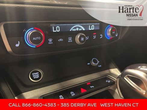 Used 2023 Audi Q3 2.0T Premium image 11