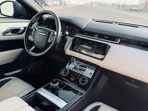 Used 2018 Land Rover Range Rover Velar R-Dynamic SE image 12