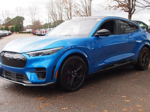 Certified 2025 Ford Mustang Mach-E GT image 3