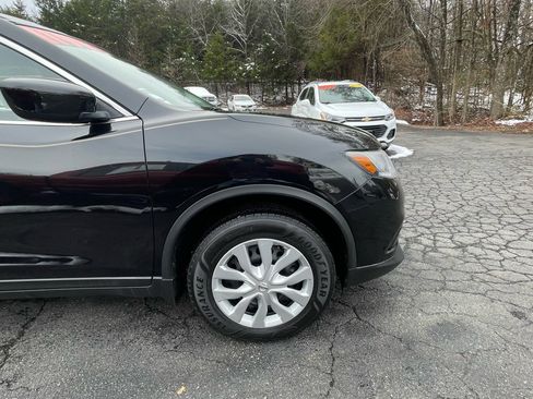 Used 2016 Nissan Rogue S image 12