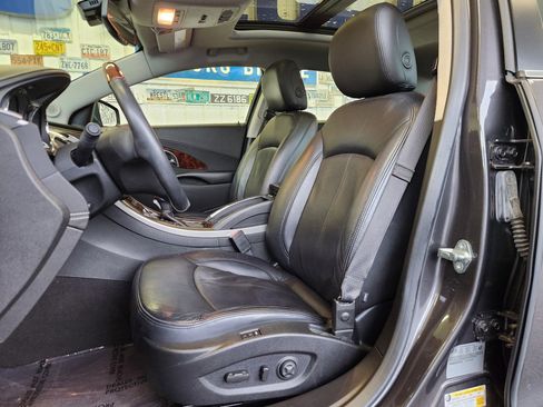 Used 2012 Buick LaCrosse Premium w/ Entertainment Package image 4