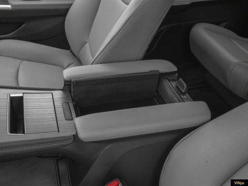 New 2026 Toyota Sienna XLE image 12