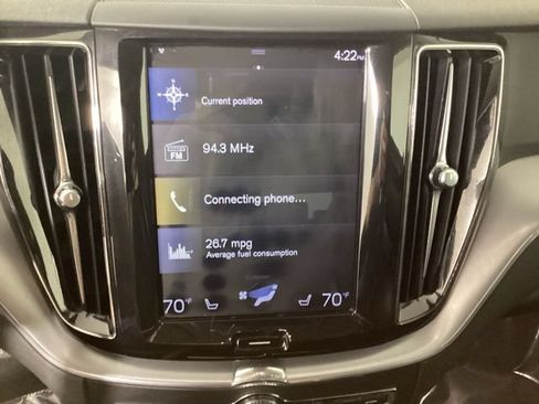 Used 2018 Volvo XC60 T5 Momentum w/ Vision Package AWD/4WD image 24