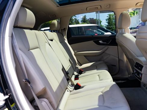 Used 2019 Audi Q7 3.0T Prestige AWD/4WD image 24