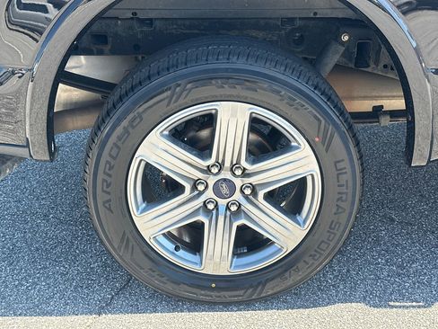 Certified 2019 Ford F150 XLT w/ Equipment Group 302A Luxury AWD/4WD image 19